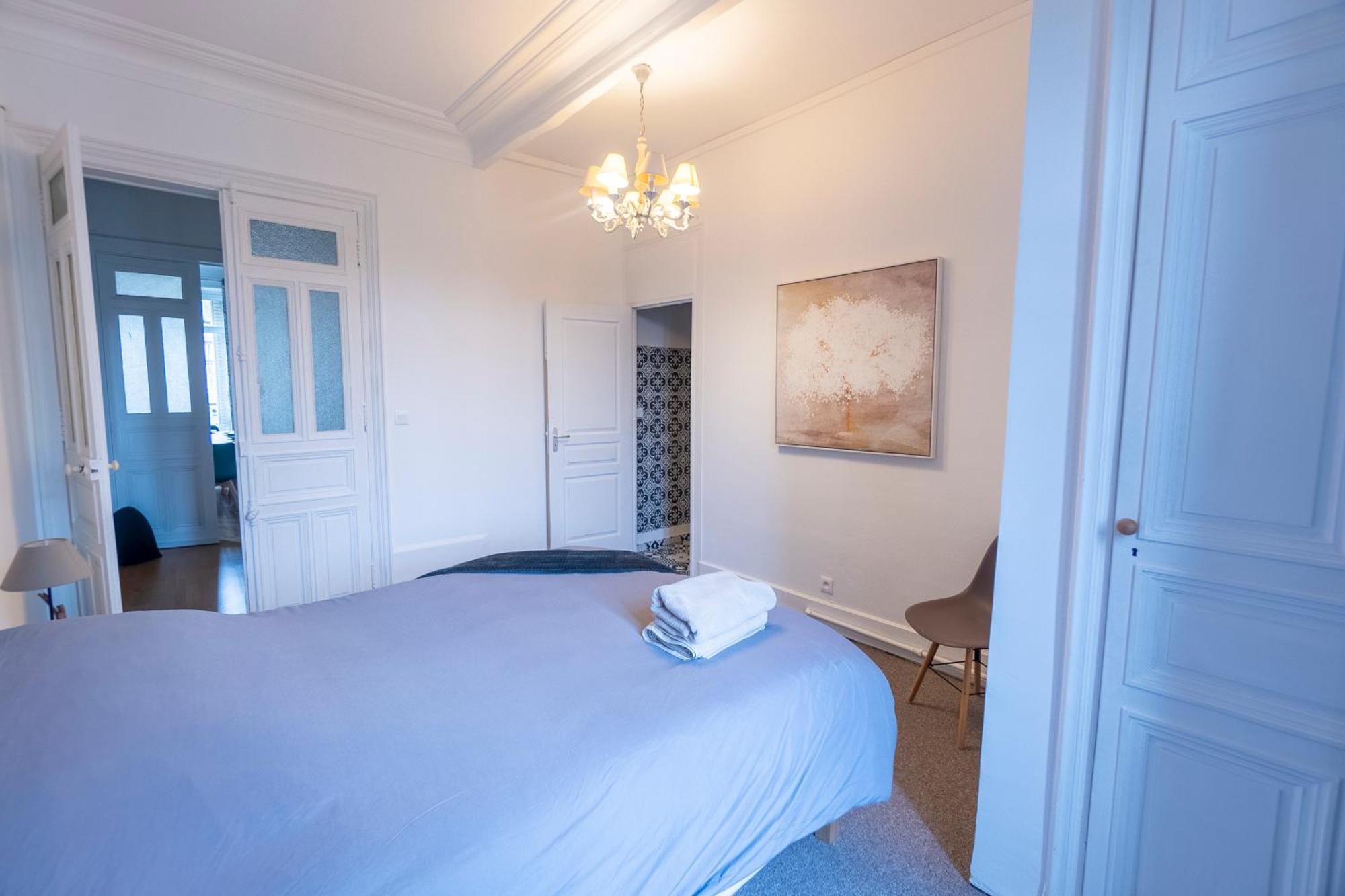 Haussmannien Jaures Apartment *