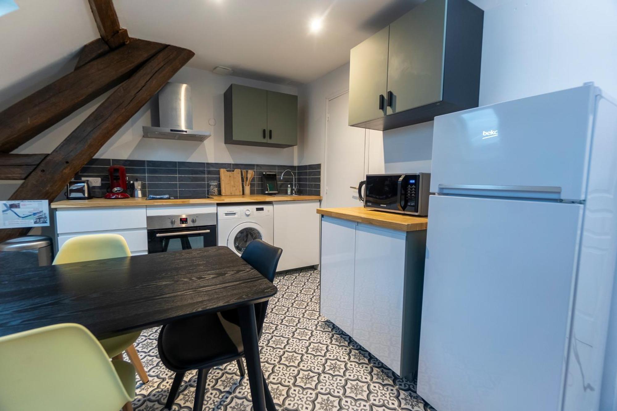Apartment Haussmannien Jaures *
